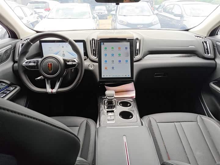 Hongqi HS3 PHEV 2024 115km — фото 10