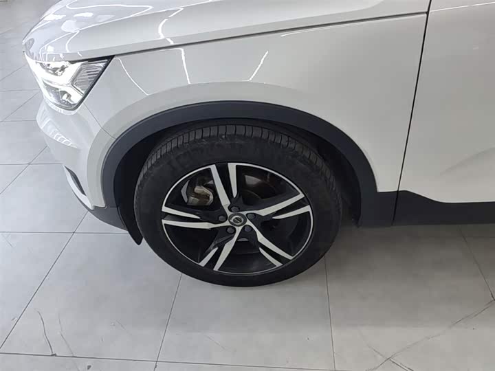 Volvo XC40 2021 T 4 WD — фото 23
