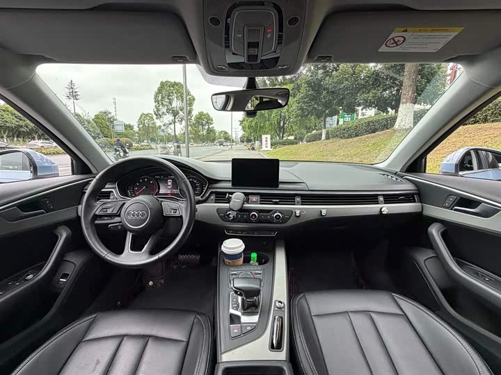 Audi A4L 2018 30 40 TFSI — фото 11