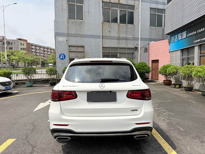 Mercedes-Benz GLC 2020 GLC 260 L 4 MATIC Luxury — фото 8