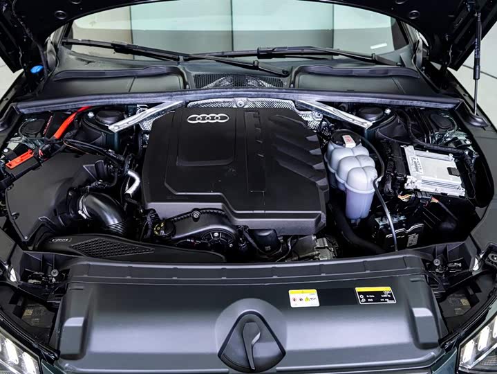 Audi A4L 2024 40 TFSI quattro RS — фото 7