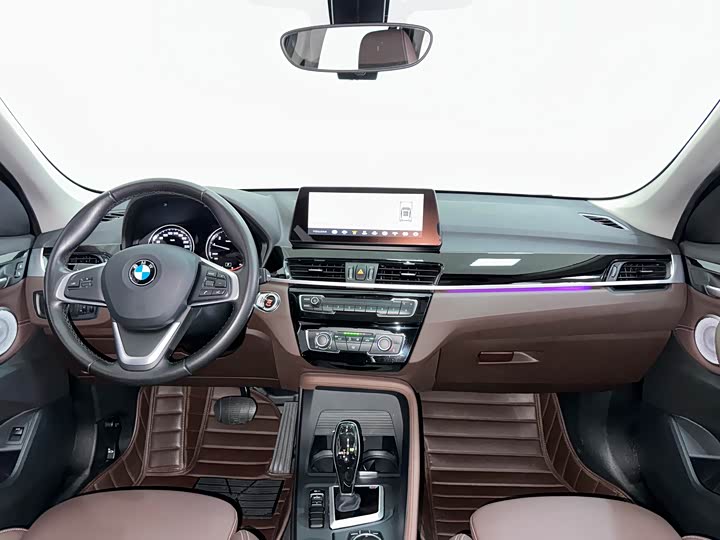 BMW X1 2021 s Drive 20 Li — фото 13