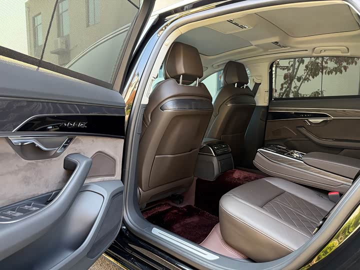 Audi A8 2021 A 8 L 50 TFSI quattro Comfort — фото 8