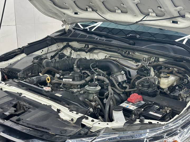 Toyota Fortuner 2017 2.7 L — фото 26