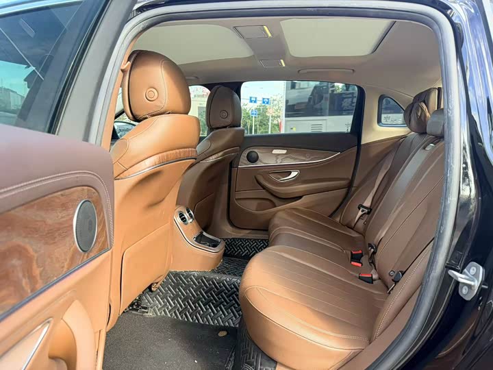 Mercedes-Benz E-Class 2021 E 300 L — фото 4