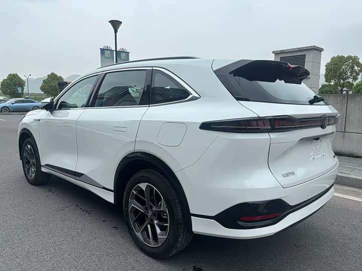 Changan CS75 PLUS 2025 1.5 T — фото 4