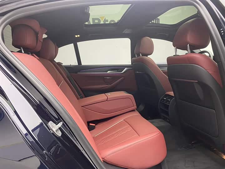 BMW 5-Series 2021 530 Li Leading M — фото 21