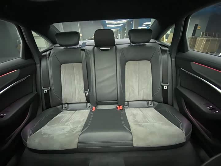 Audi A6L 2022 45 TFSI quattro — фото 19