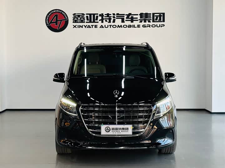 Mercedes-Benz V-Class 2024 V 300 L — фото 3