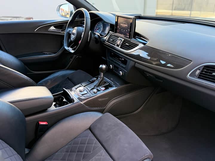 Audi RS6 2016 RS 6 4.0 T Avant — фото 20