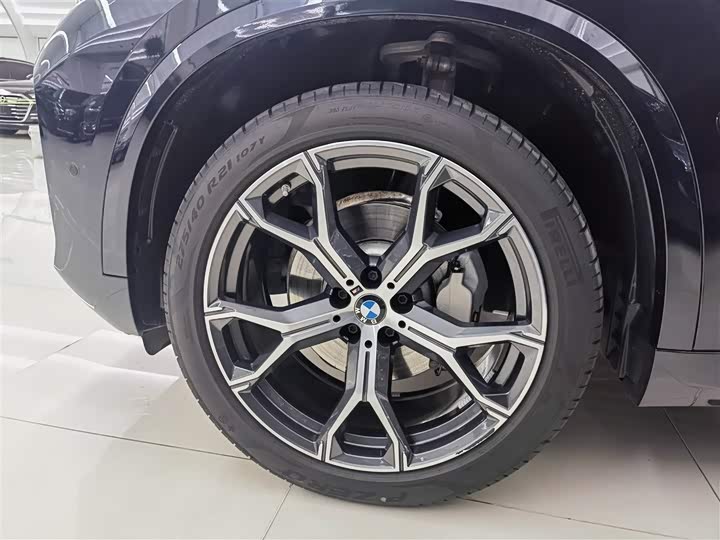 BMW X5 2023 x Drive 30 Li M — фото 7