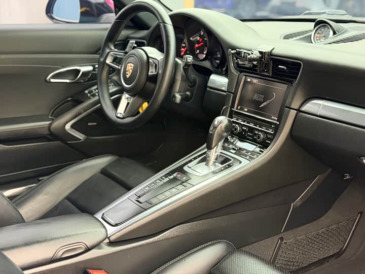 Porsche 911 2015 Carrera 3.4 L Style Edition — фото 13