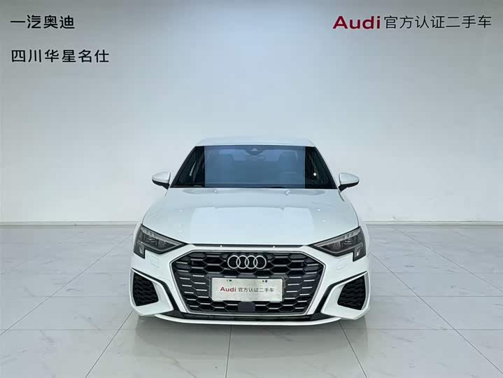 Audi A3 2021 A 3 L Limousine 35 TFSI Sport — фото 2