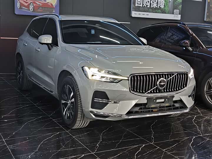 Volvo XC60 2023 B 5 4 WD — фото 3