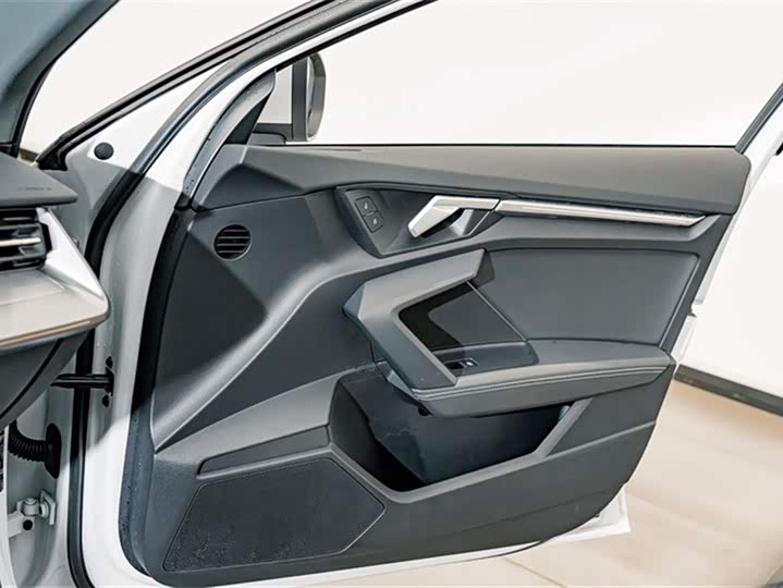 Audi A3 2024 A 3 L Limousine 35 TFSI Sport — фото 13