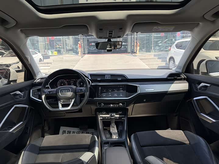 Audi Q3 2022 35 TFSI — фото 11