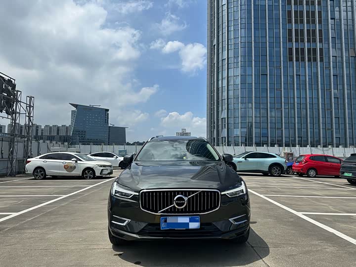 Volvo XC60 2020 T 5 4 WD — фото 2