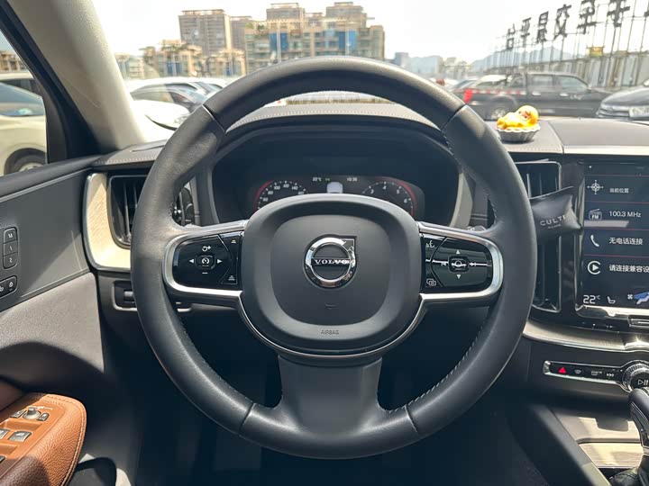 Volvo XC60 2020 T 5 4 WD — фото 7