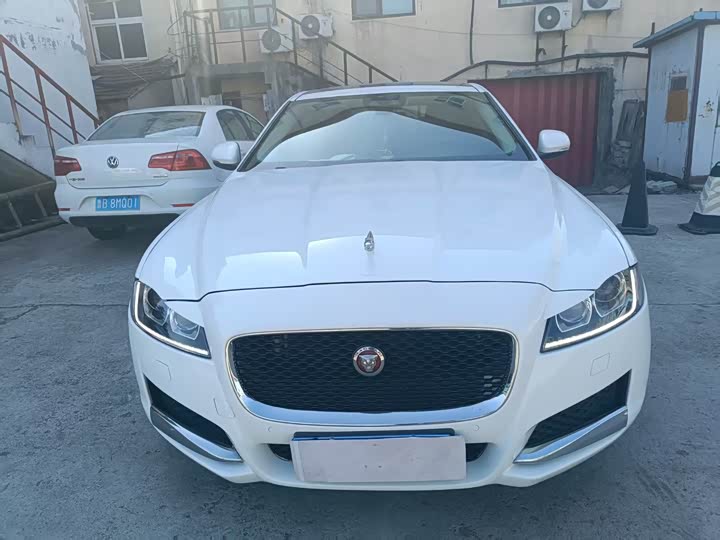 Jaguar XFL 2017 XFL 2.0 T 200 PS — фото 4