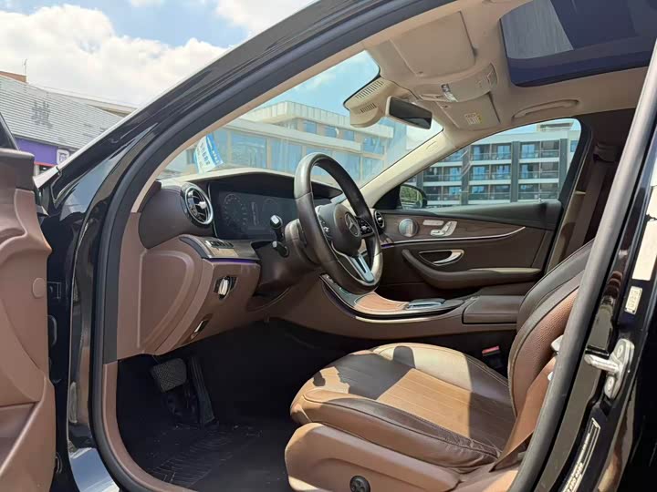 Mercedes-Benz E-Class 2019 E 320 L 4 MATIC — фото 5