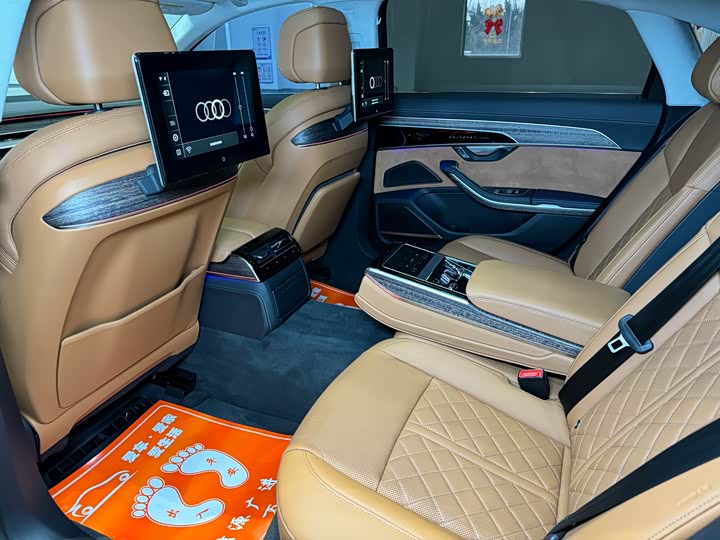Audi A8 2024 A 8 L 55 TFSI quattro Flagship — фото 8