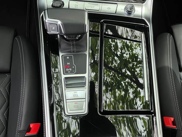 Audi A7 2024 55 TFSI quattro — фото 19