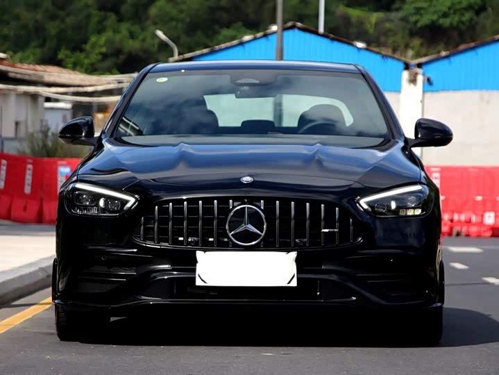 Mercedes-Benz C-Class 2025 AMG C 43 4 MATIC — фото 2