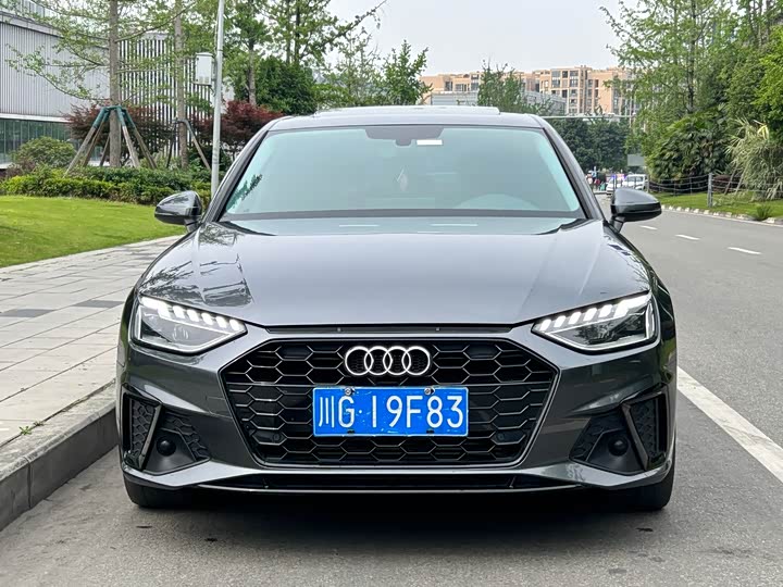 Audi A4L 40 TFSI стиль-динамик — фото 2