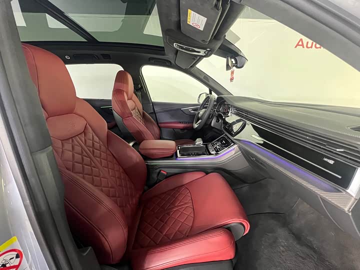Audi SQ 7 2024 4.0 TFSI — фото 14