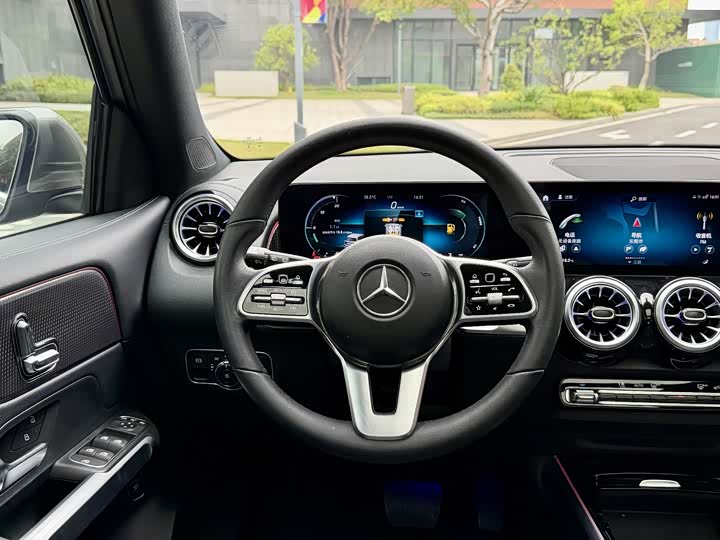 Mercedes-Benz GLB 2021 GLB 200 — фото 10