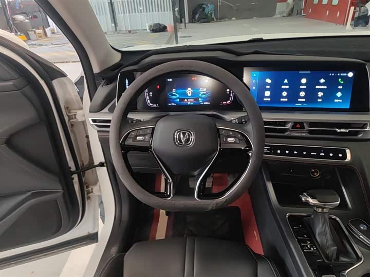 Changan CS75 PLUS 2022 1.5 T AT — фото 11