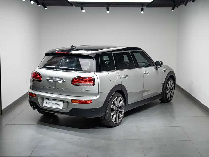 MINI Clubman — фото 3