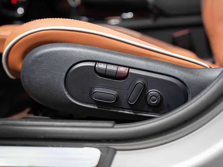 MINI Clubman — фото 15