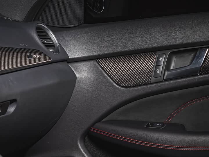 Mercedes-Benz C-Class 2018 AMG C 63 Blackseries — фото 12