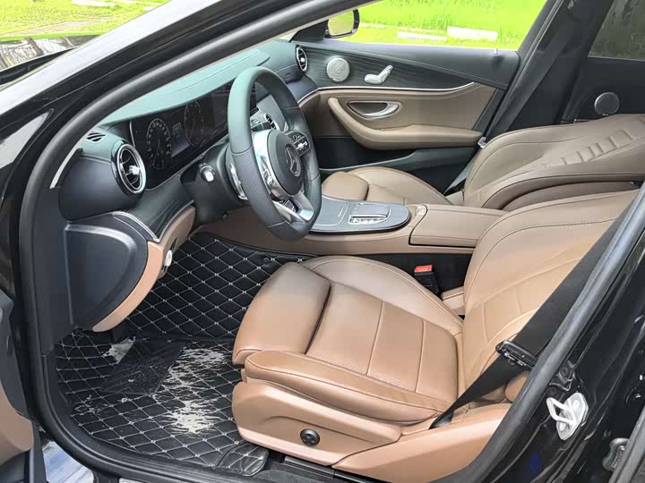 Mercedes-Benz E-Class 2020 E 260 L Sport — фото 11