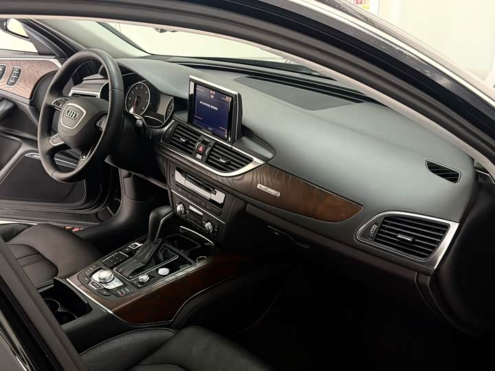 Audi A6L 2016 50 TFSI quattro Luxury — фото 11