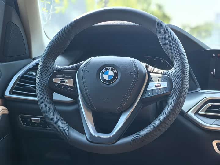 BMW X5 2020 x Drive 40i M — фото 11