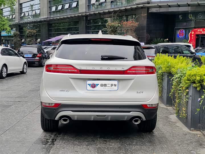 Lincoln MKC 2017 2.0 T 2 WD — фото 5