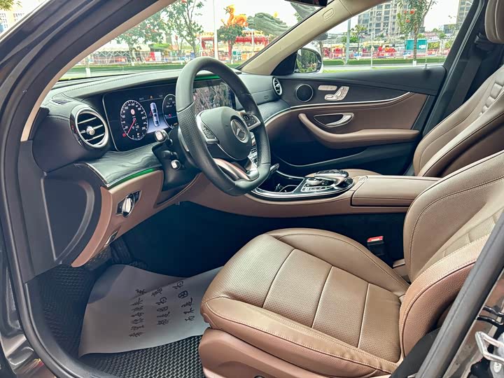 Mercedes-Benz E-Class 2017 E 300 L Luxury — фото 7