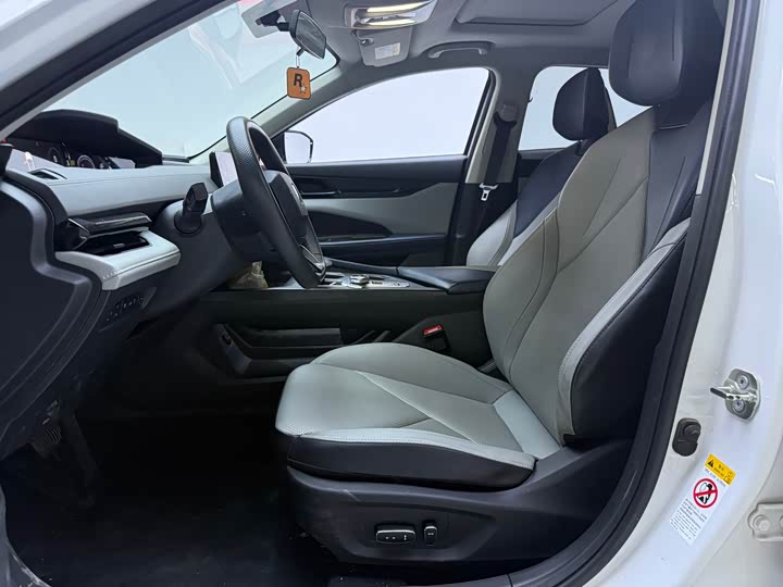 Changan UNI-V 2023 i DD 1.5 T 113km — фото 4