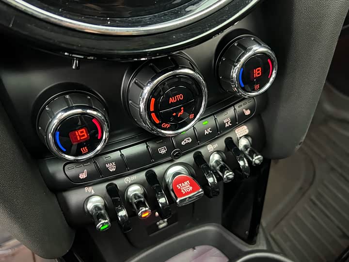 MINI Hatch — фото 14