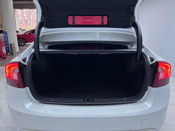 Volvo S60 2018 S 60 L T 3 — фото 21