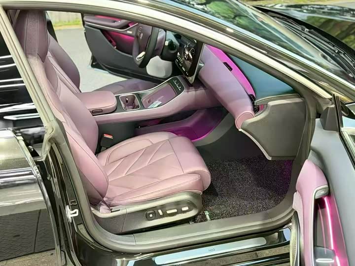 NIO ET 5 T 2024 75k Wh Touring — фото 16