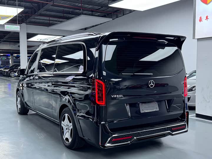 Mercedes-Benz Vito — фото 25