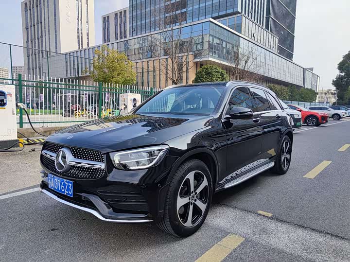 Mercedes-Benz GLC 2022 GLC 260 L 4 MATIC — фото 1