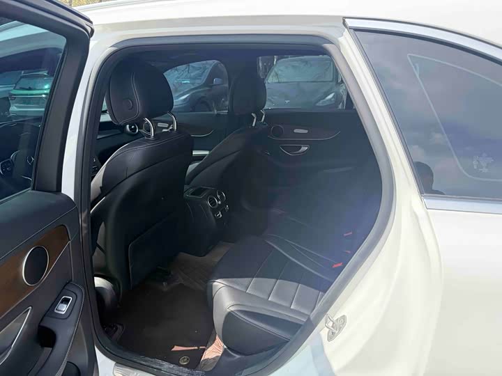 Mercedes-Benz GLC 2021 GLC 260 L 4 MATIC Luxury — фото 8