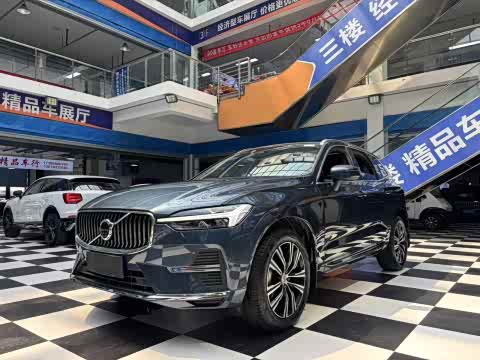 Volvo XC60 2022 B 5 4 WD — фото 18