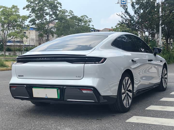 Geely Galaxy E8 2024 550km MAX — фото 7