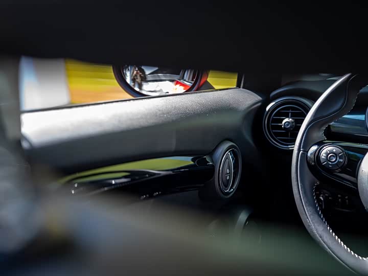 MINI Hatch — фото 14