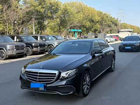 Mercedes-Benz E-Class 2017 E 300 L Luxury — фото 18